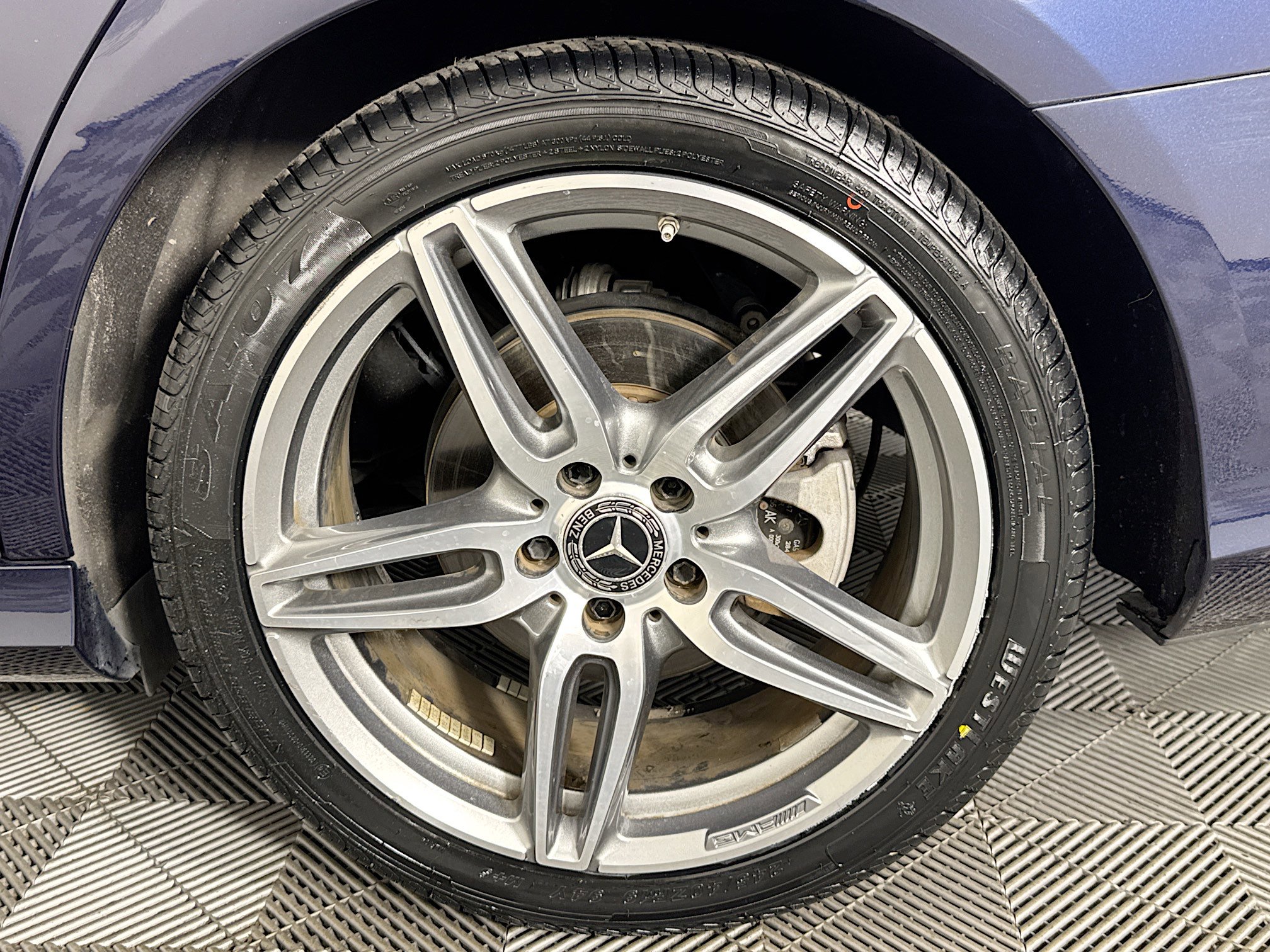 Used 2018 Mercedes-Benz E 300 w/ Premium 1 Package image 35