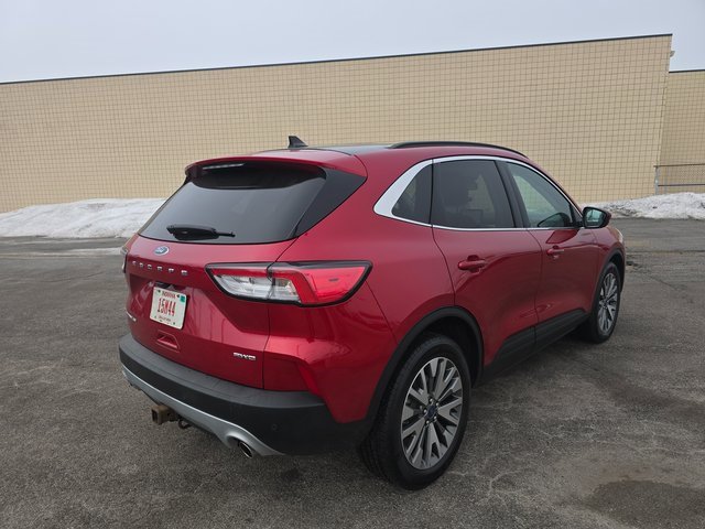 Used 2022 Ford Escape Titanium w/ Class II Trailer Tow Package image 5