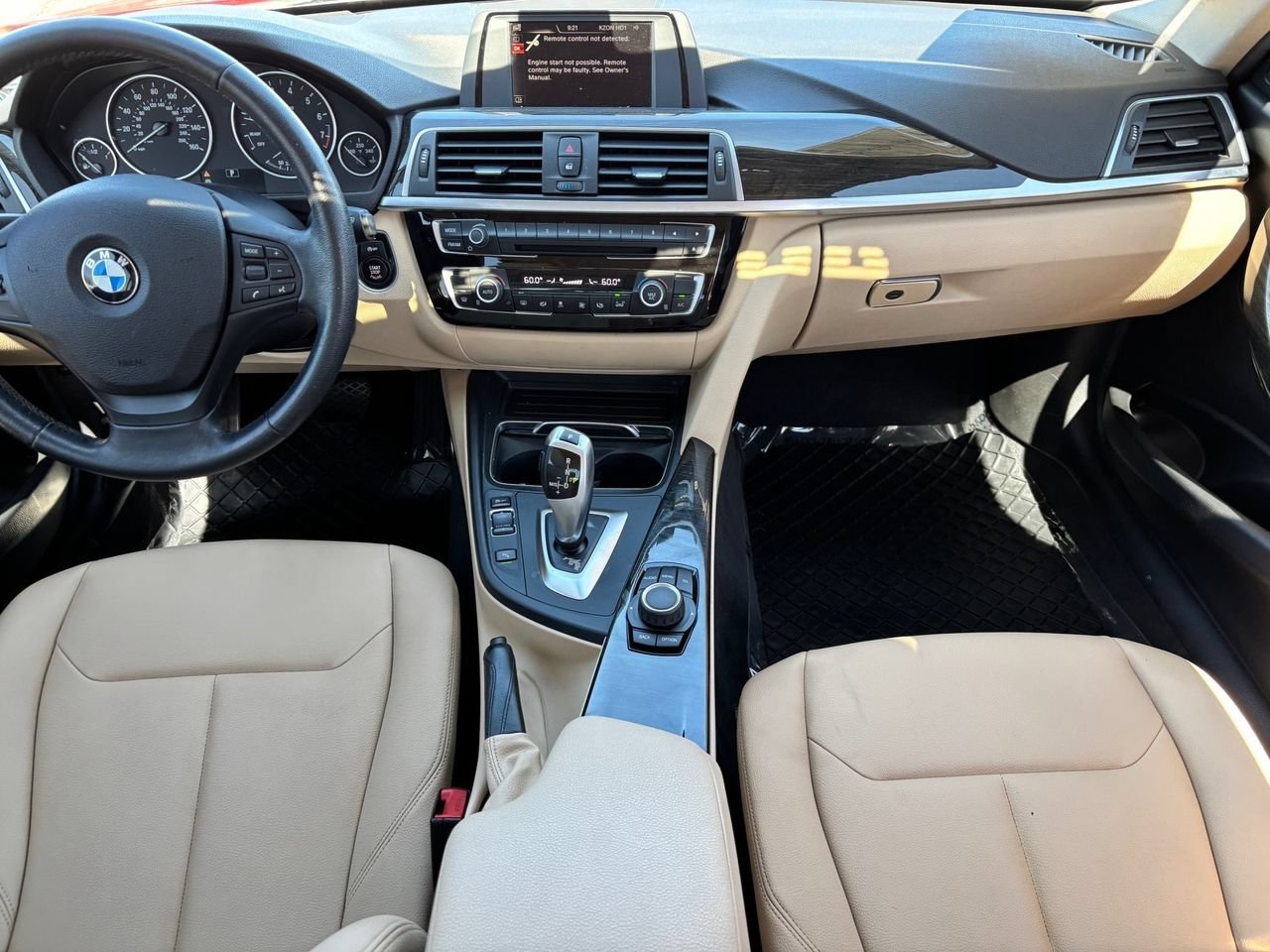 Used 2017 BMW 320i Sedan RWD image 14