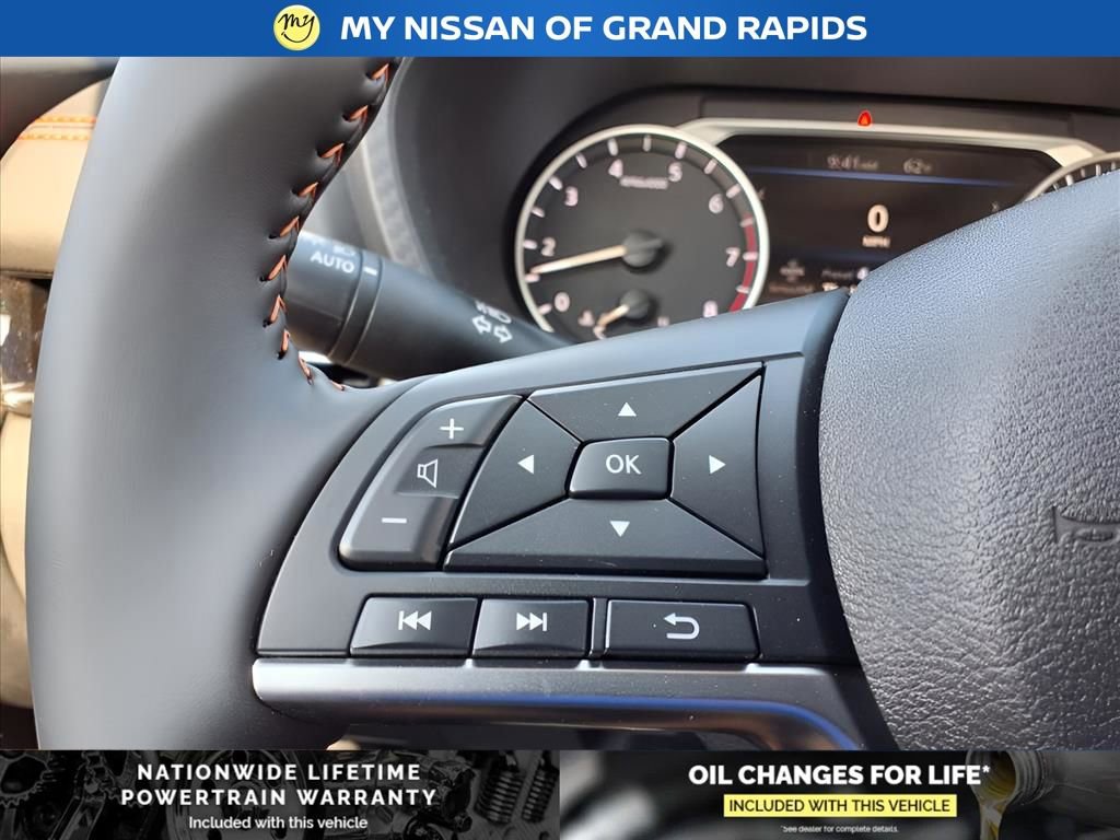 New 2025 Nissan Sentra SR image 23