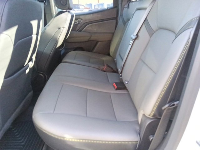 Used 2024 Chevrolet Colorado ZR2 w/ ZR2 Convenience Package III image 27