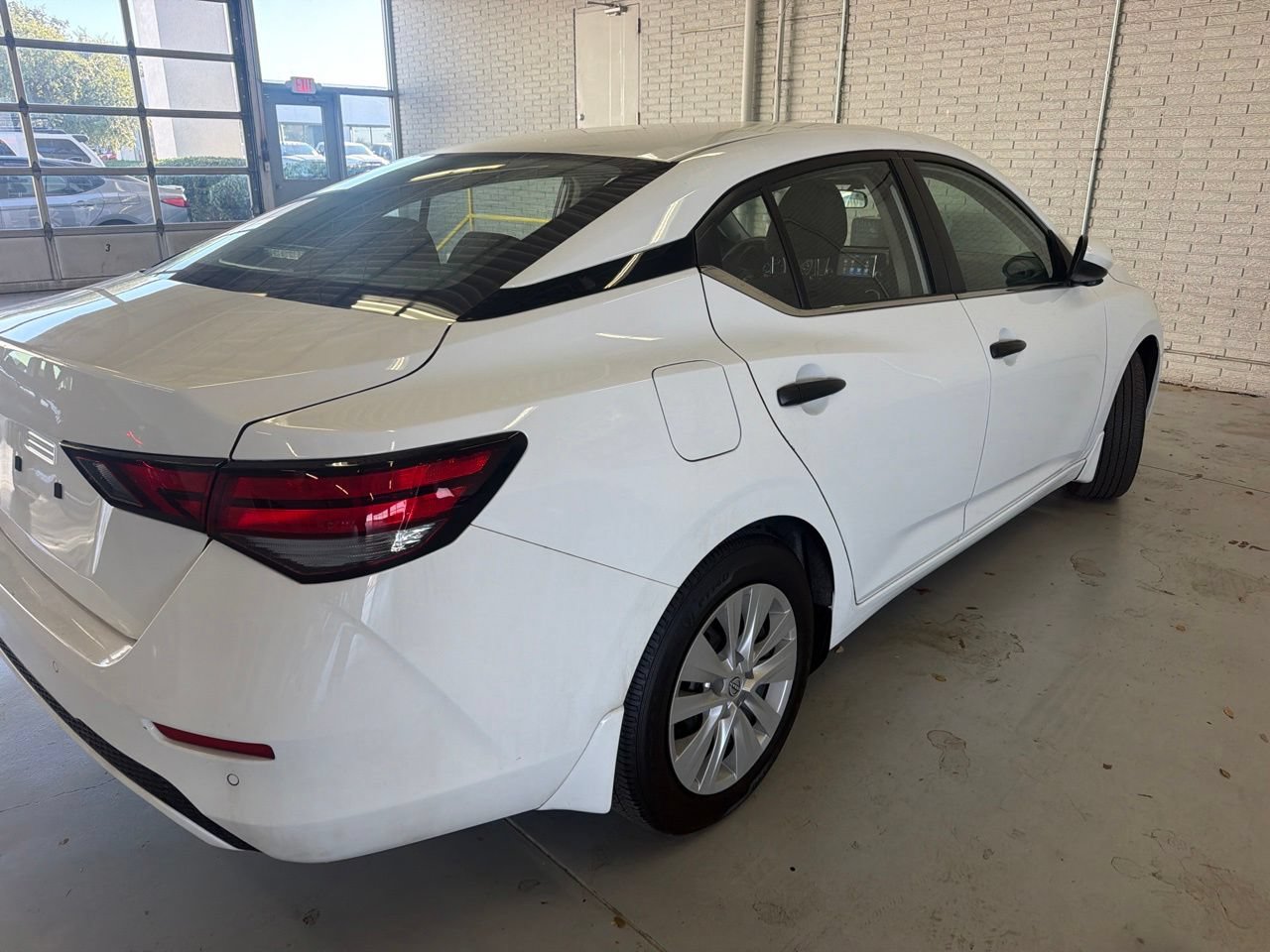 Used 2025 Nissan Sentra S FWD image 5