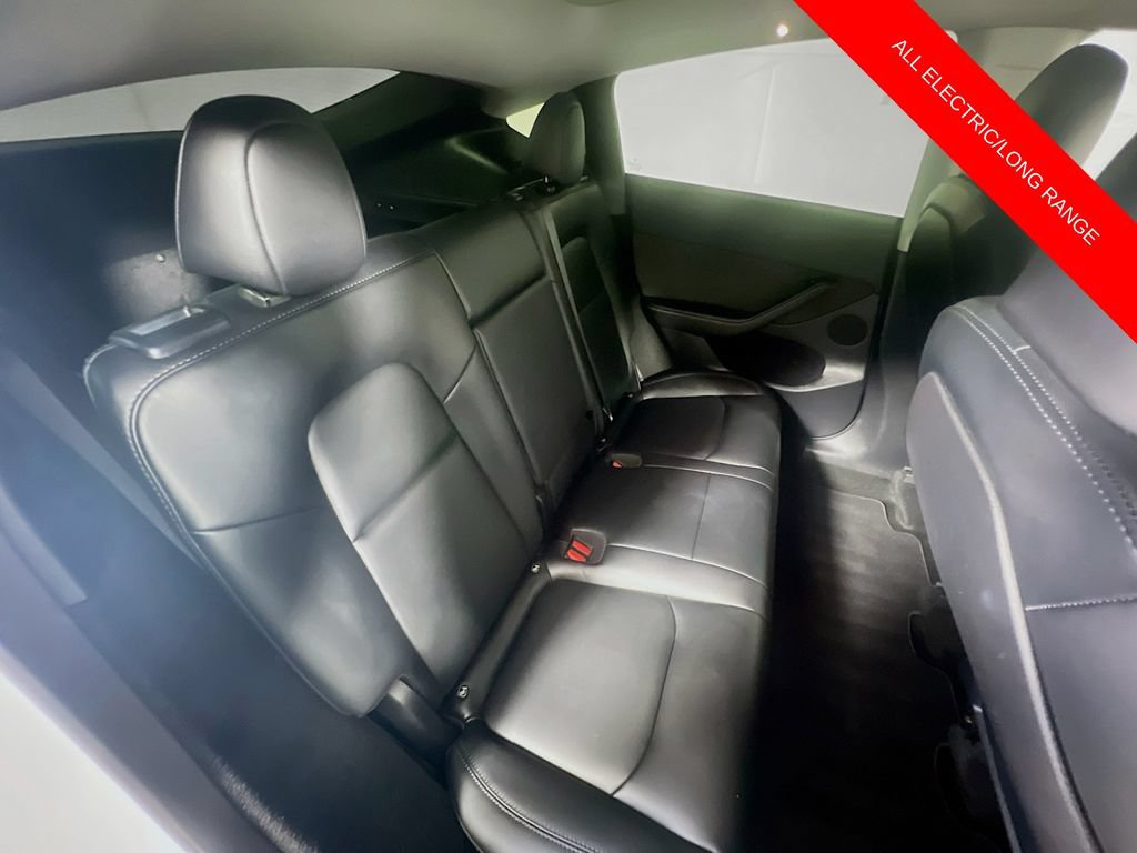 Used 2023 Tesla Model Y Long Range AWD/4WD image 27