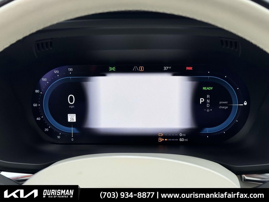 Used 2022 Volvo XC60 T8 Inscription w/ Advanced Package image 22