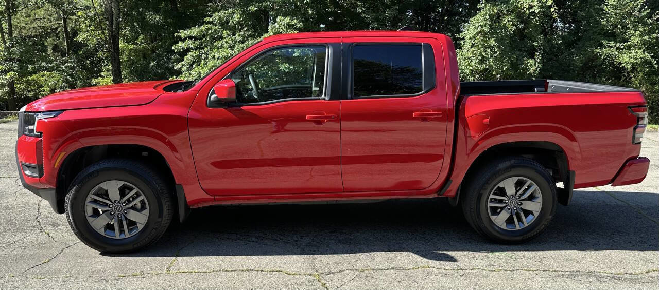 Used 2025 Nissan Frontier SV image 7