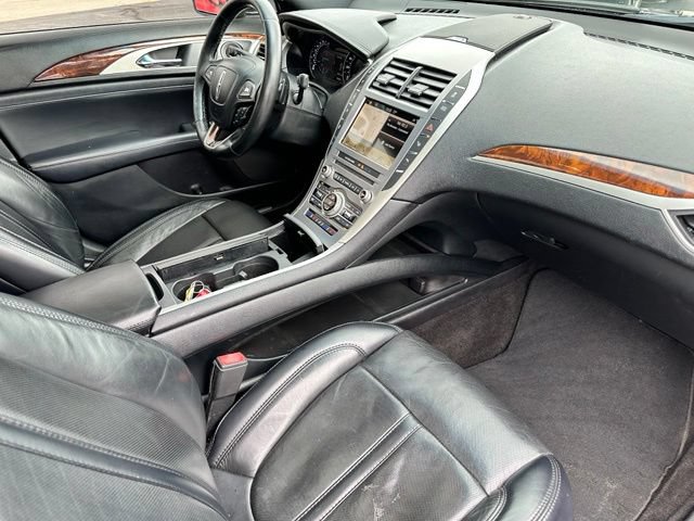 Used 2019 Lincoln MKZ Reserve FWD image 24