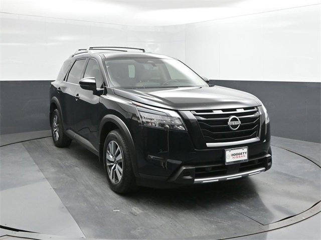 Certified 2025 Nissan Pathfinder SL image 22