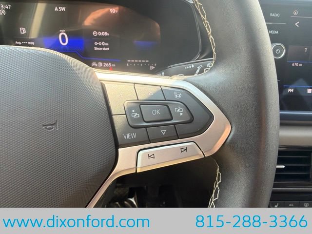 Used 2023 Volkswagen Taos SE FWD image 15