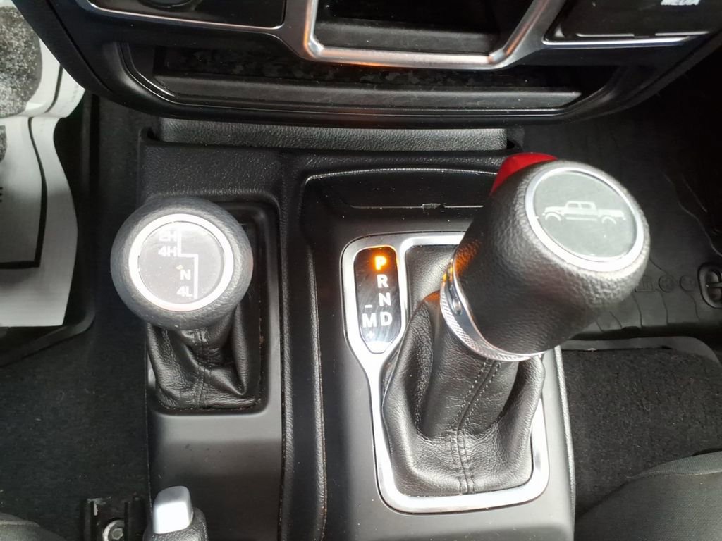 Used 2022 Jeep Gladiator Sport image 26