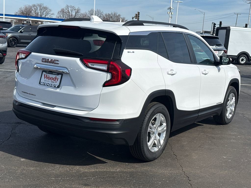 Certified 2024 GMC Terrain SLE w/ Driver Convenience Package image 11