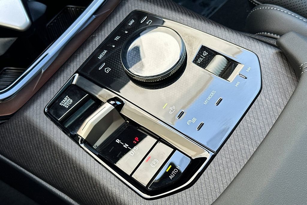 Used 2025 BMW X3 xDrive30i image 23