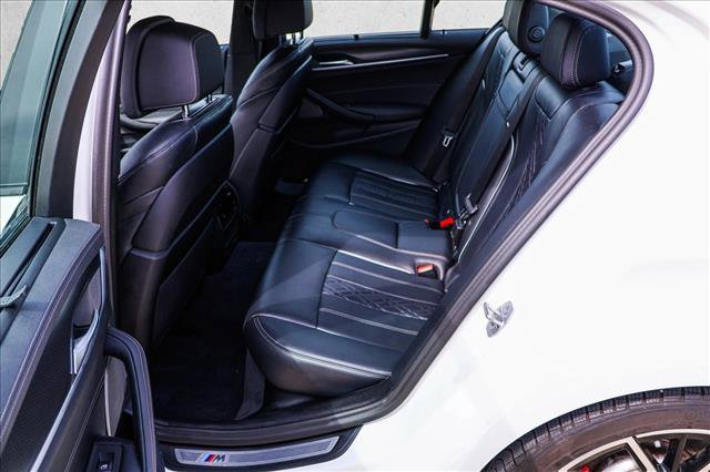 Used 2023 BMW M550i xDrive w/ Executive Package image 23