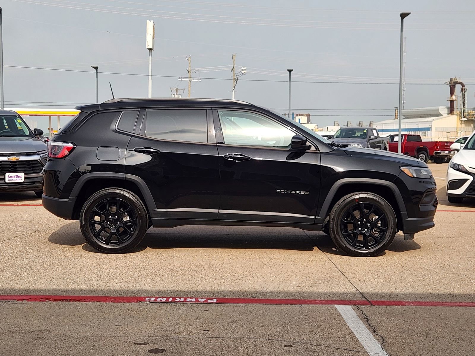 Used 2023 Jeep Compass Altitude AWD/4WD image 7