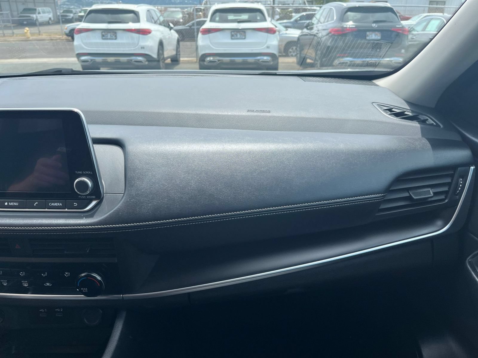Used 2024 Nissan Rogue S AWD/4WD image 33