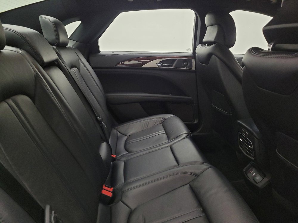 Used 2018 Lincoln MKZ Reserve w/ Technology Package FWD image 19