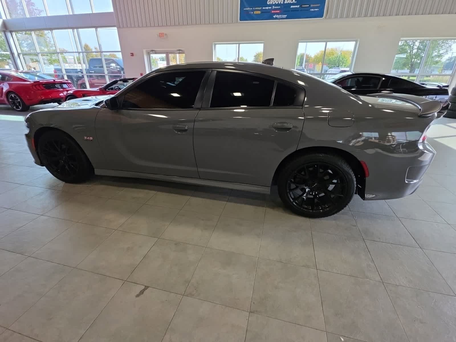 Used 2019 Dodge Charger R/T w/ Driver Confidence Group RWD image 12