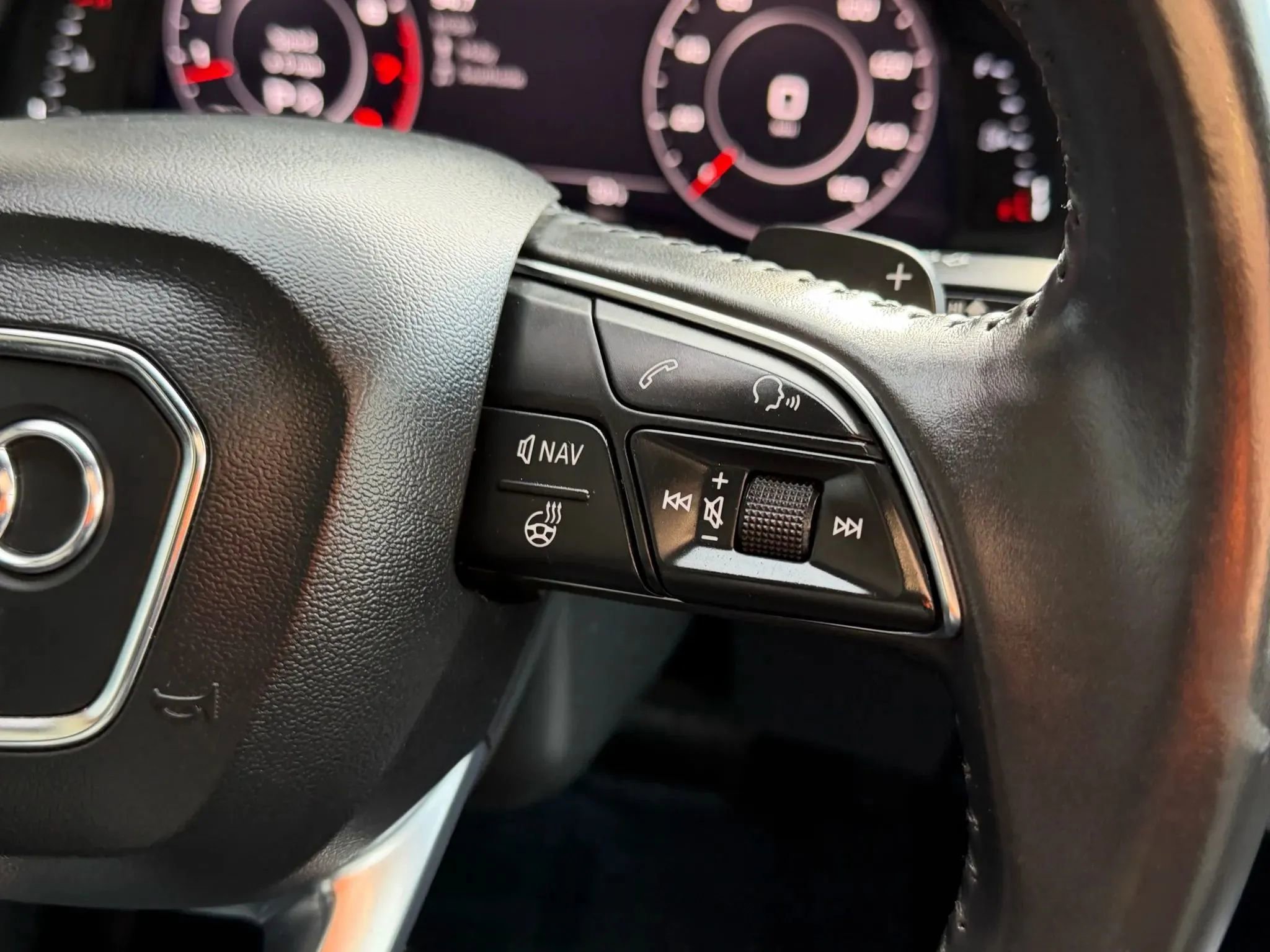 Used 2018 Audi Q7 3.0T Premium Plus w/ Premium Plus Package image 23