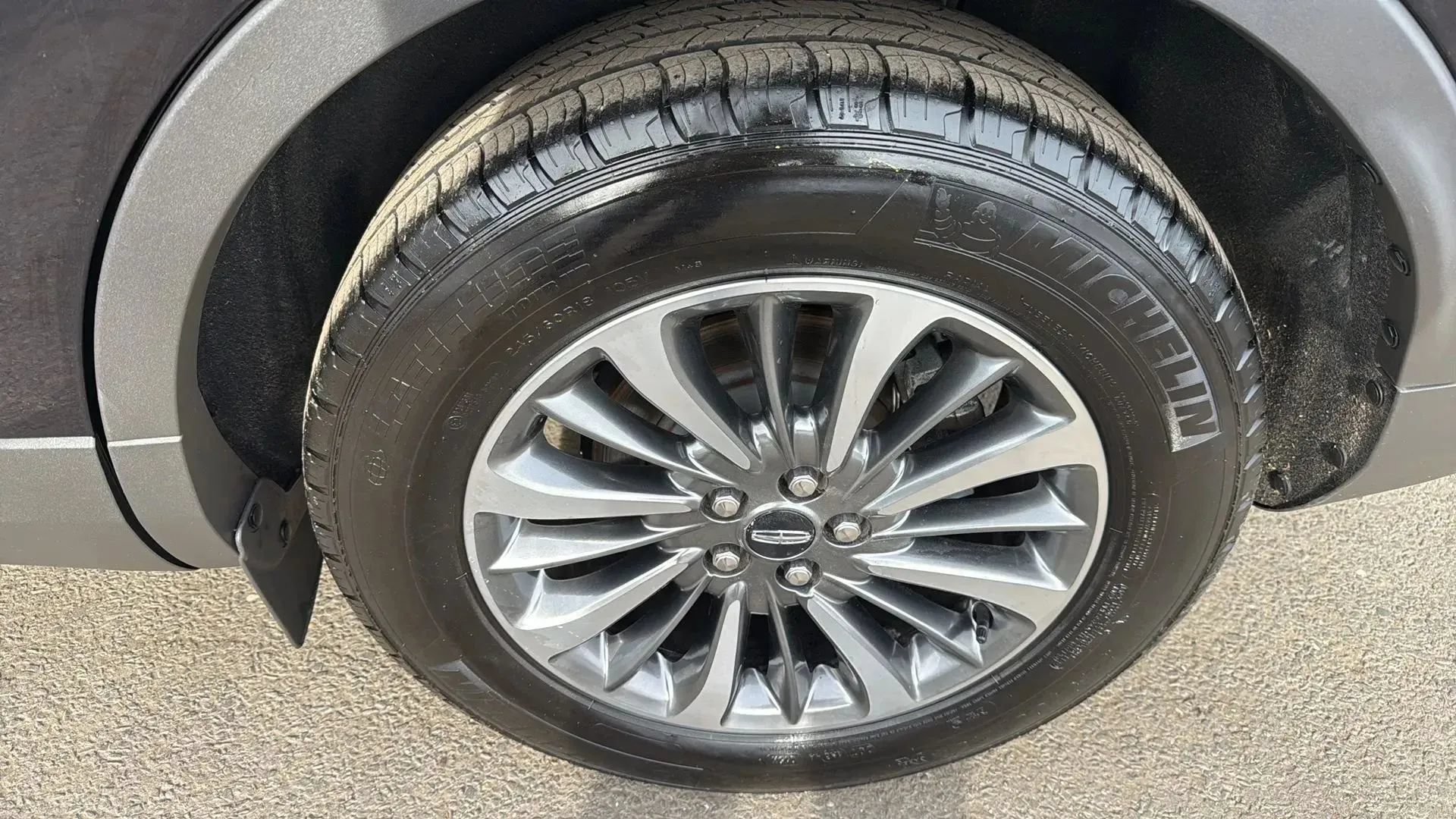 Used 2021 Lincoln Nautilus Reserve FWD image 29