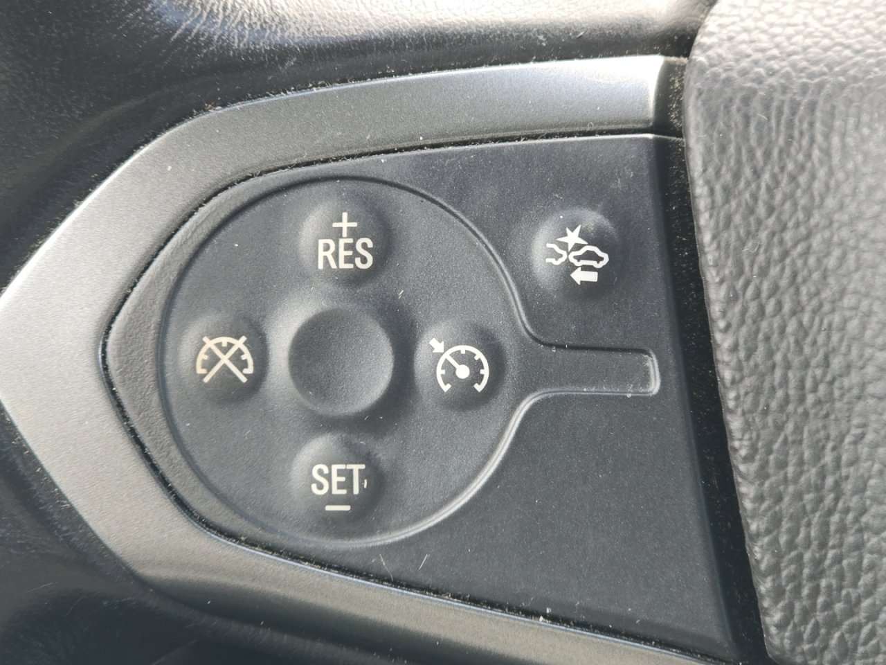 Used 2019 Chevrolet Tahoe LS w/ Enhanced Driver Alert Package image 30