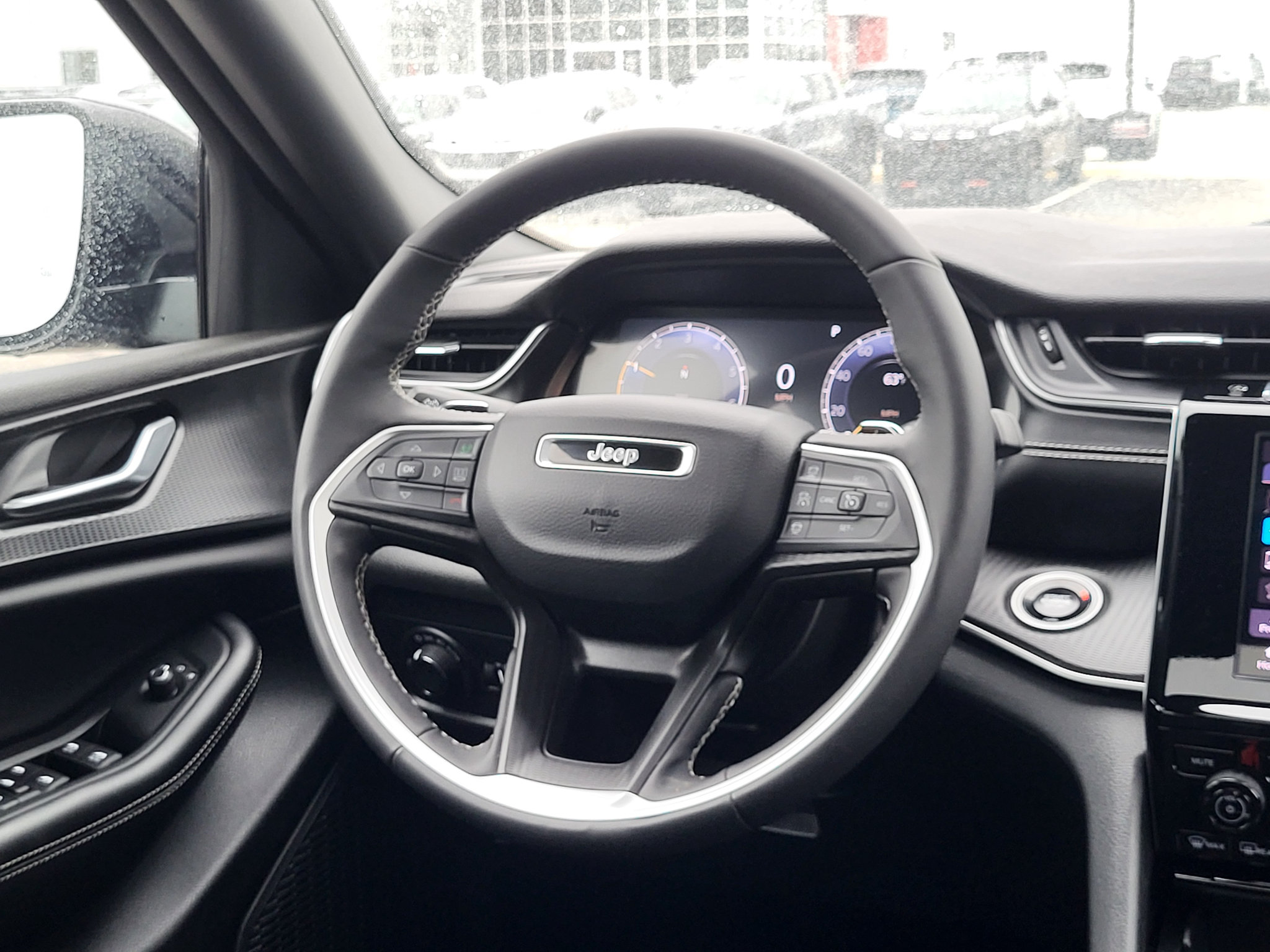 Used 2025 Jeep Grand Cherokee L Altitude AWD/4WD image 11