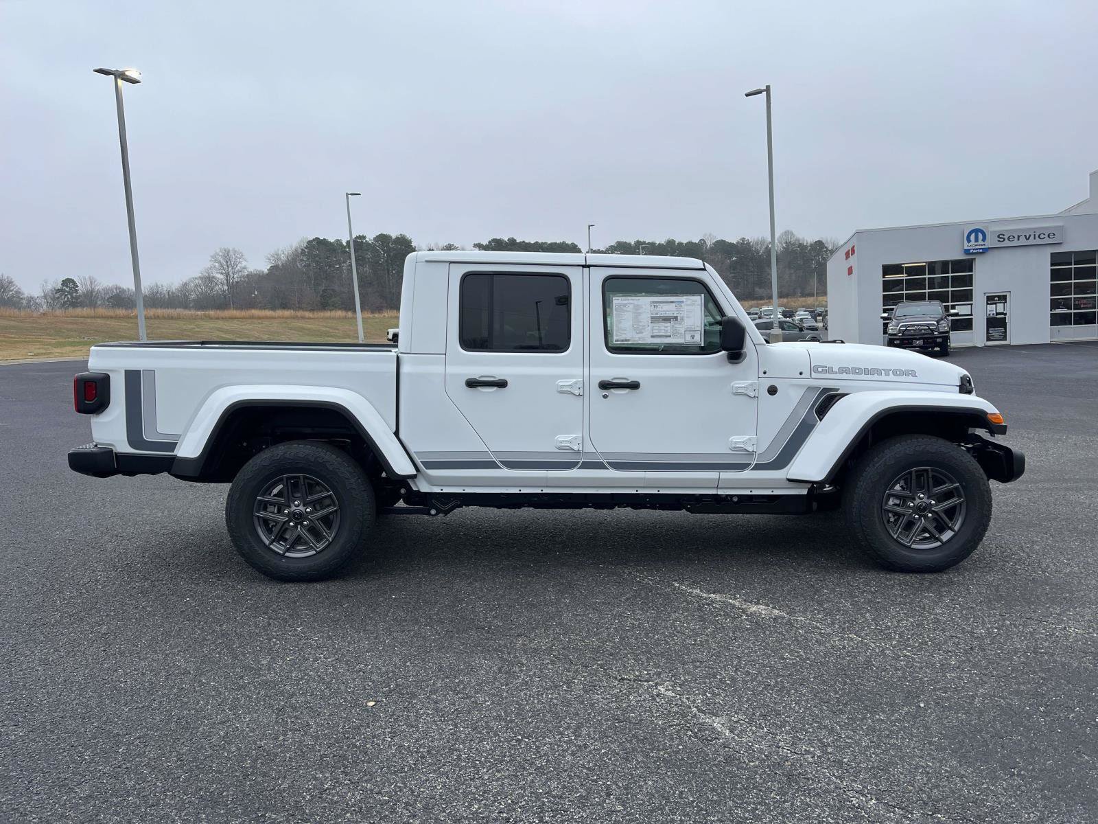 New 2026 Jeep Gladiator Sport AWD/4WD image 2