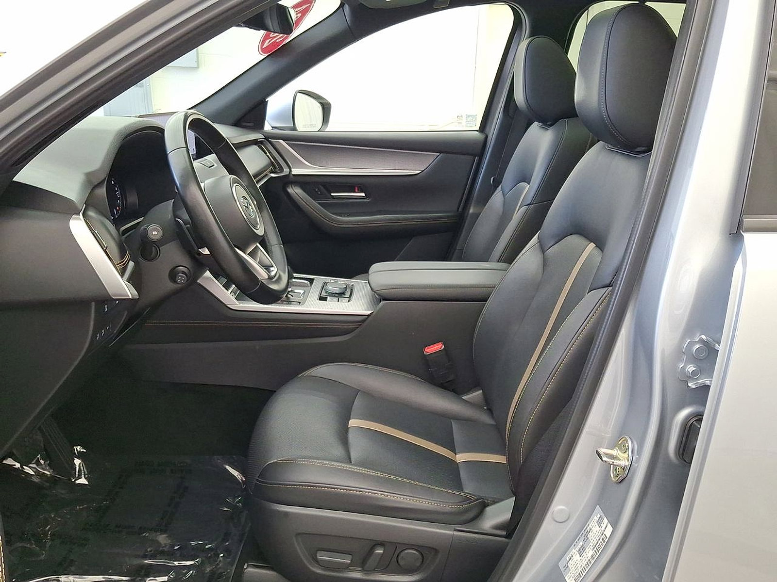 Used 2024 MAZDA CX-90 3.3 Turbo S w/ Premium Package image 11