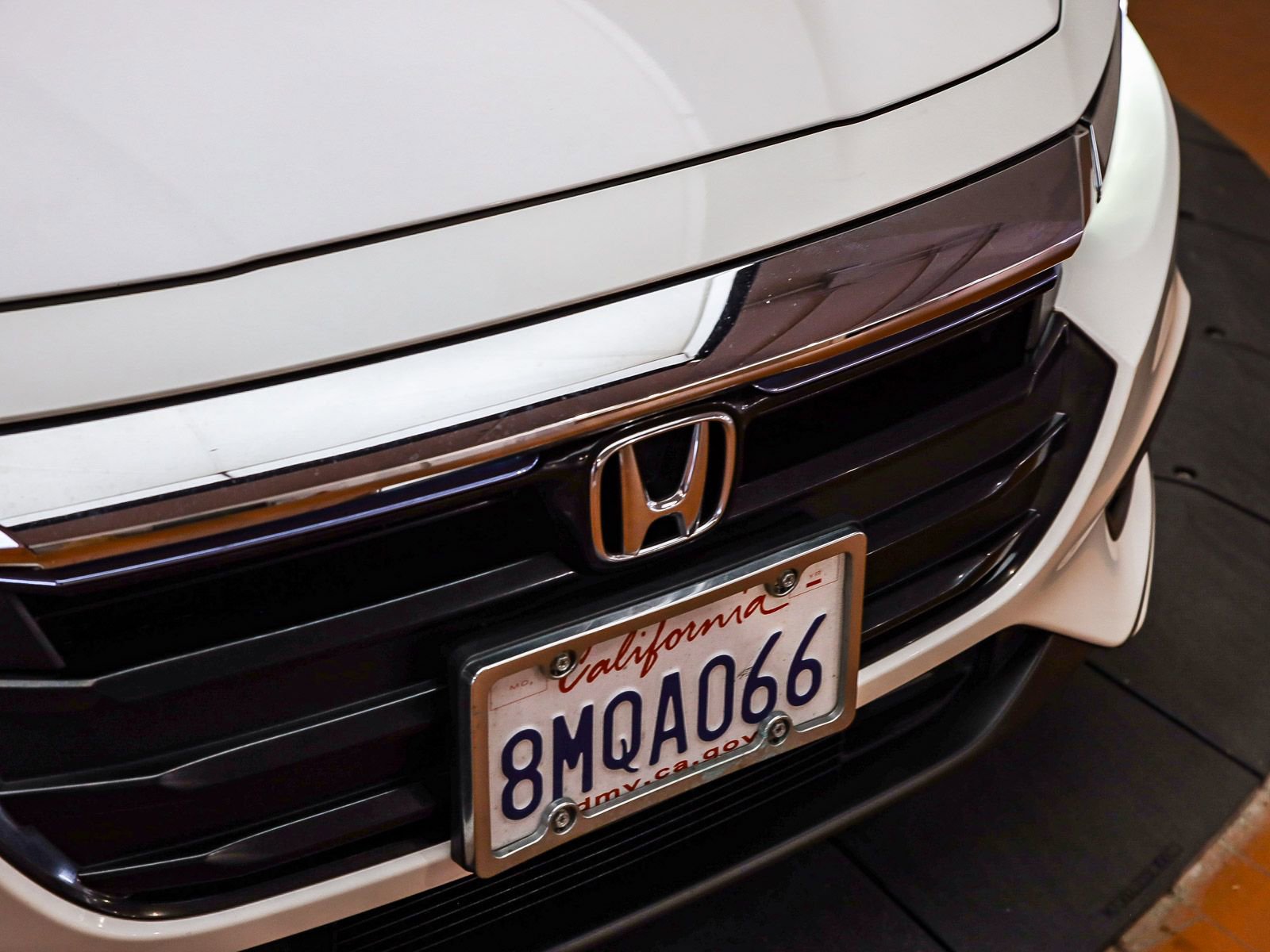 Used 2019 Honda Insight EX image 6