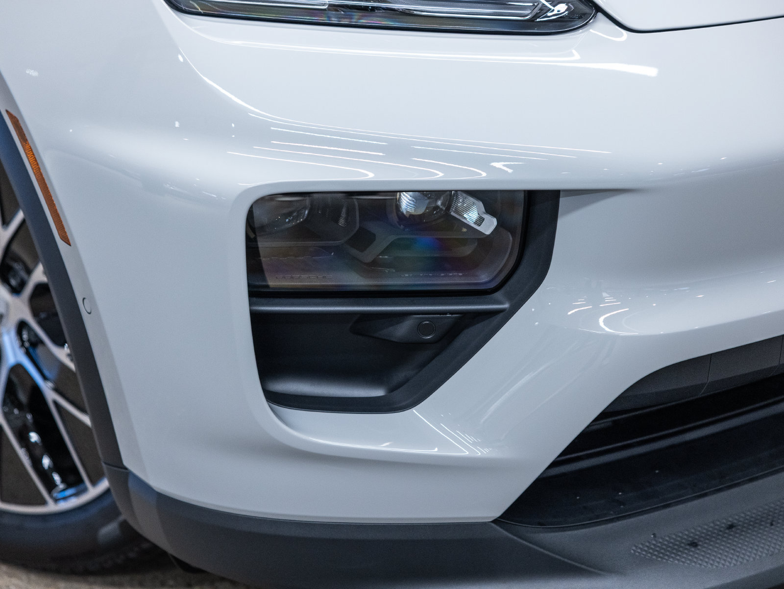 New 2026 Porsche Macan Electric RWD image 13