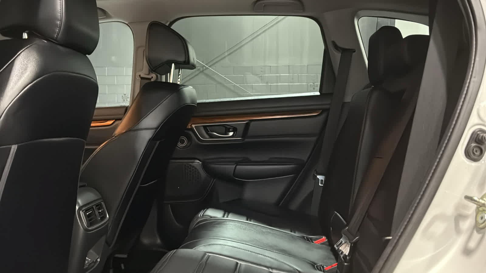 Used 2017 Honda CR-V Touring image 21