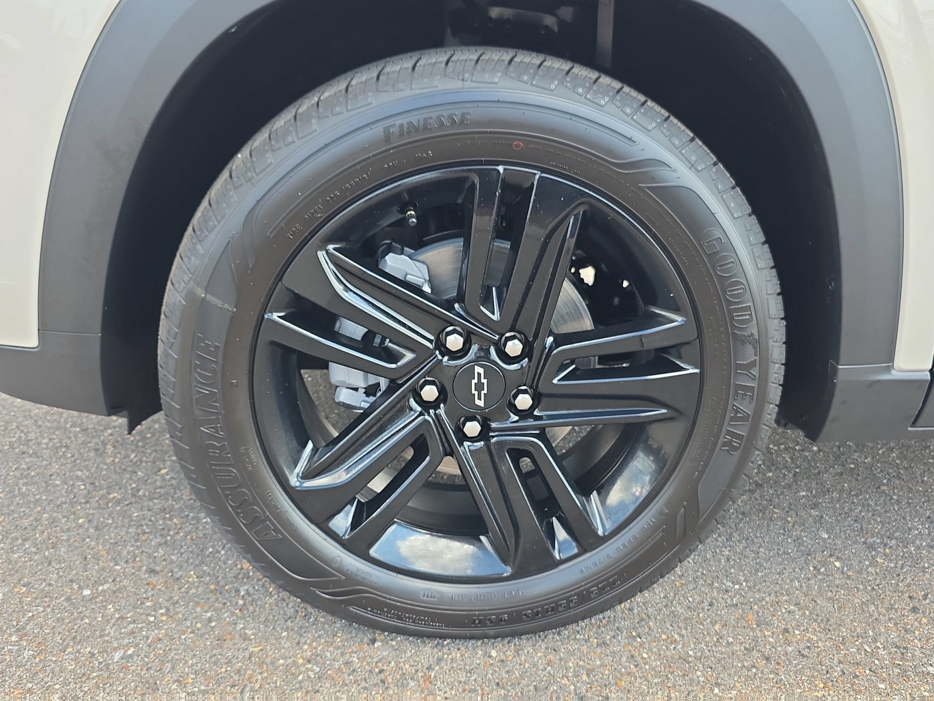 New 2026 Chevrolet Trax ACTIV FWD image 9