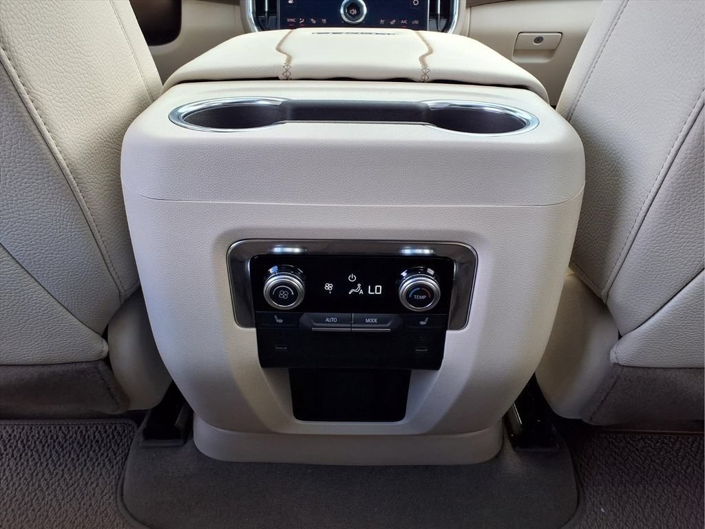 Certified 2026 GMC Yukon Denali w/ Sun & Power Step Package AWD/4WD image 29