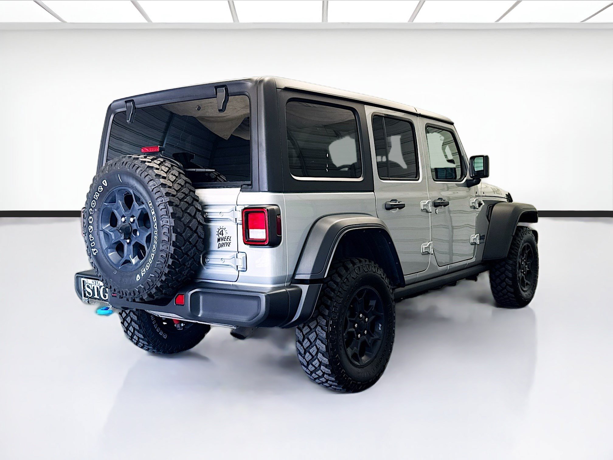 Used 2023 Jeep Wrangler Unlimited w/ Cold Weather Group AWD/4WD image 4