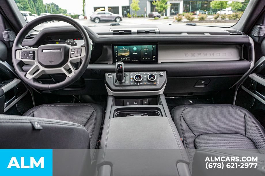Used 2024 Land Rover Defender 110 X-Dynamic SE AWD/4WD image 25