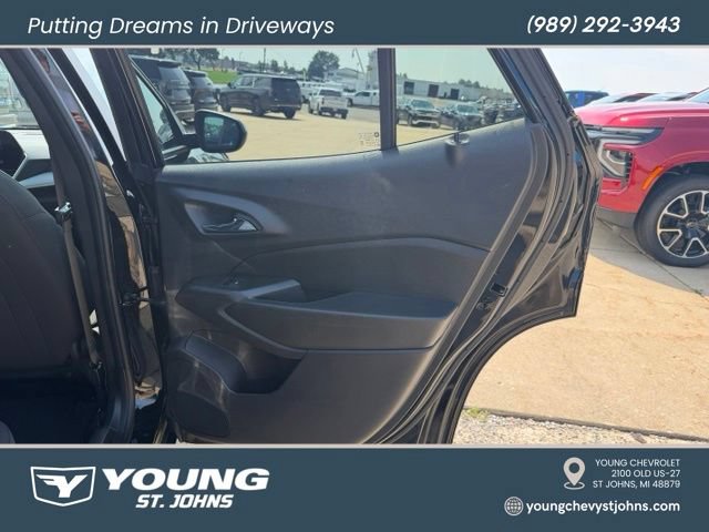 Certified 2024 Chevrolet Trax RS w/ Sunroof Package FWD image 34