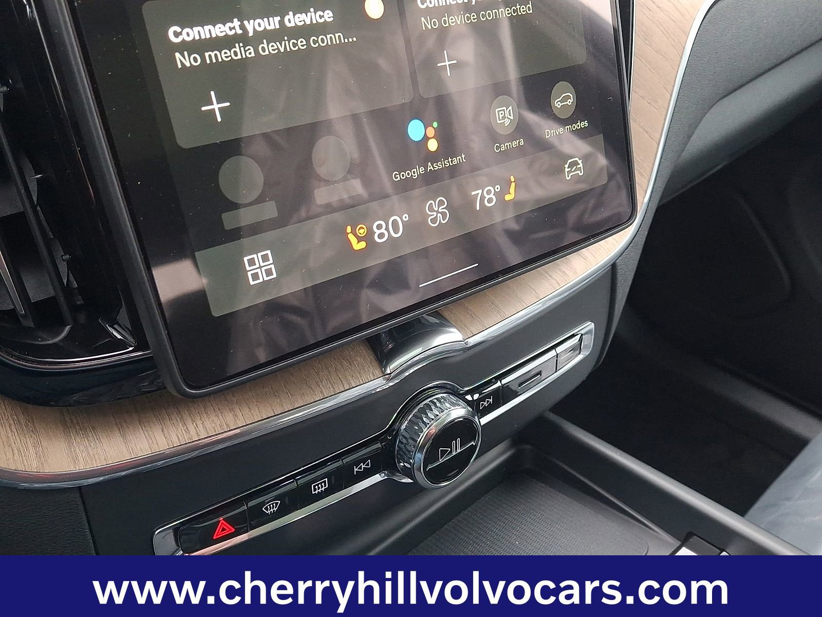 New 2026 Volvo XC60 B5 Core w/ Protection Package Premier image 13