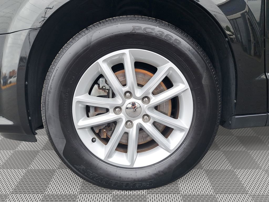 Used 2020 Dodge Grand Caravan SXT image 10