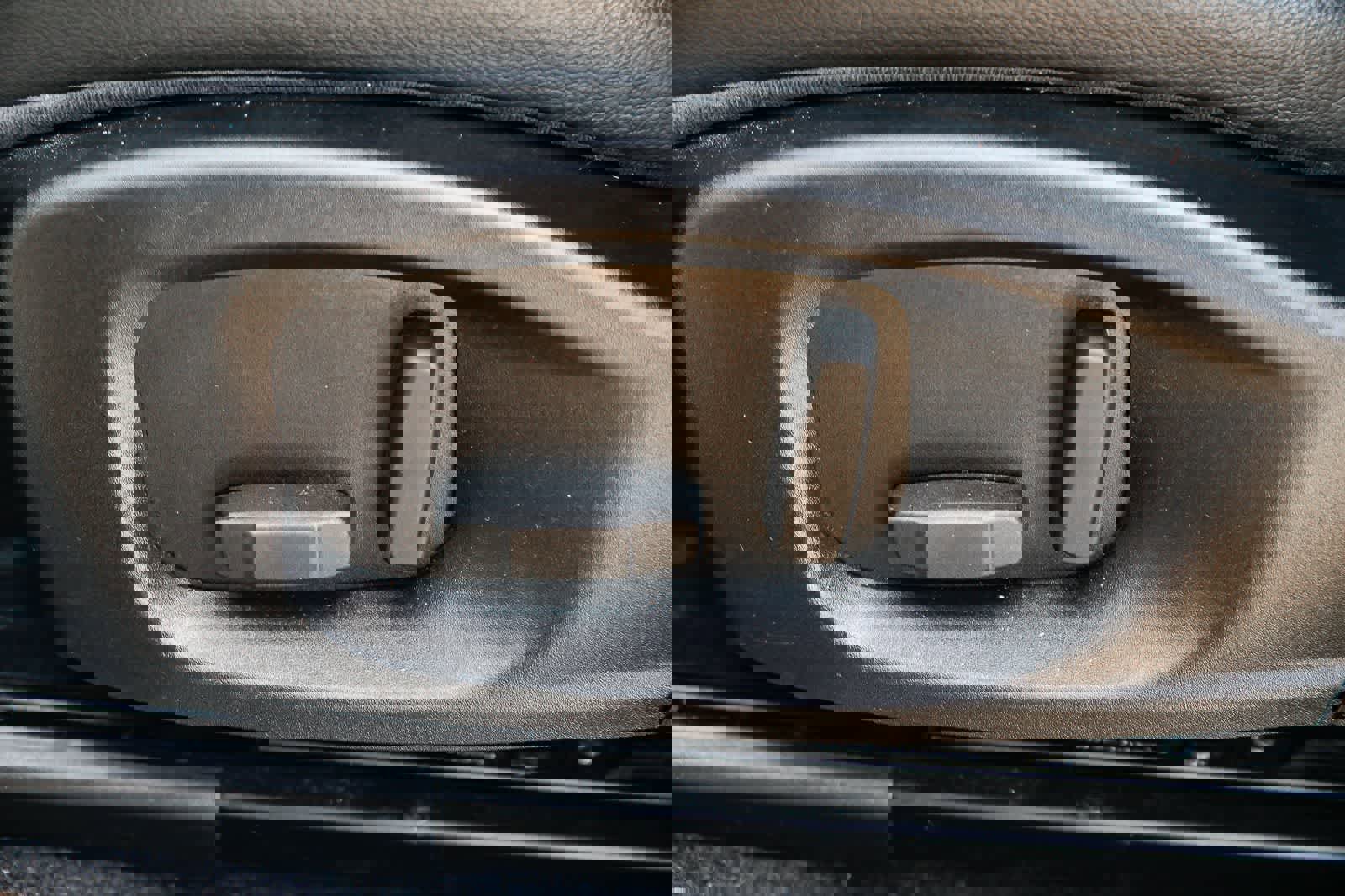 Used 2020 Jaguar E-PACE image 21