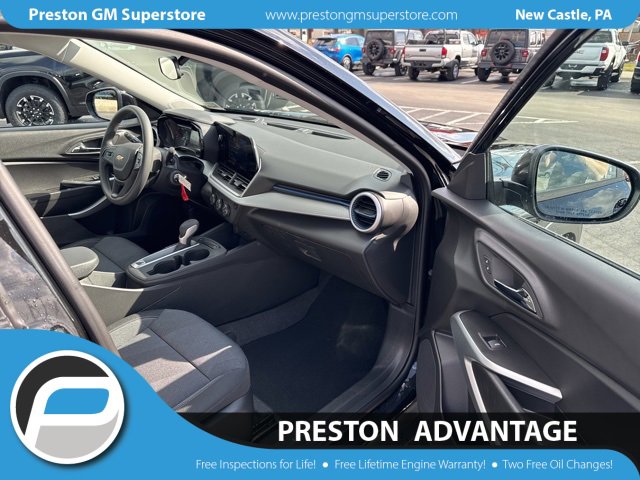 New 2026 Chevrolet Trax LS w/ LS Convenience Package image 8