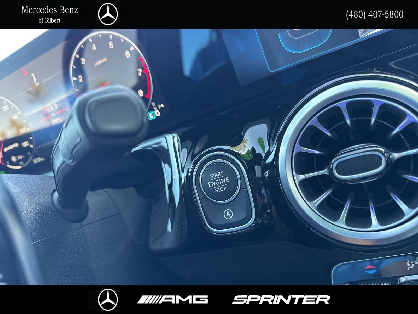 Used 2024 Mercedes-Benz GLA 35 AMG 4MATIC image 24