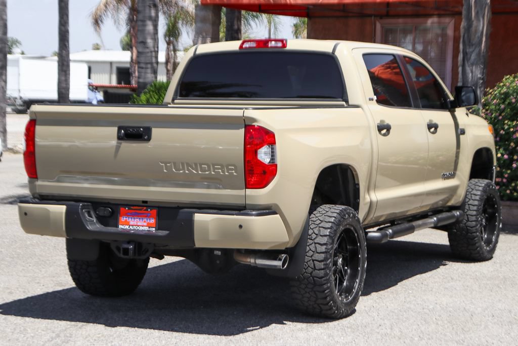 Used 2017 Toyota Tundra SR5 w/ SR5 Upgrade Package RWD image 9