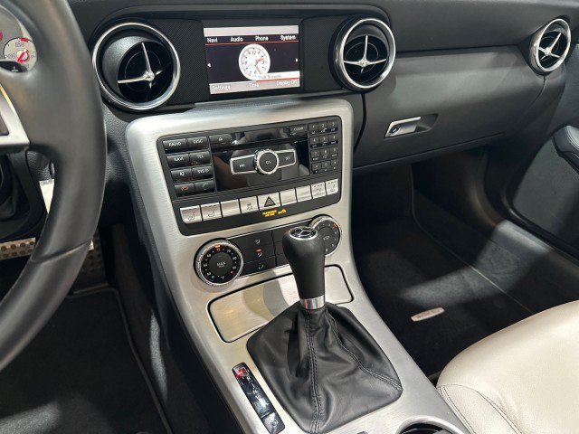 Used 2013 Mercedes-Benz SLK 250 image 52