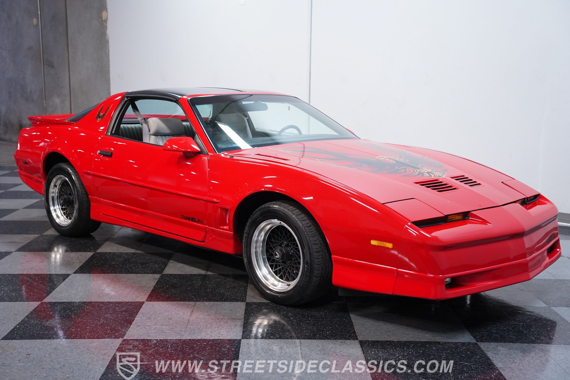 Used 1989 Pontiac Firebird Trans Am RWD image 13