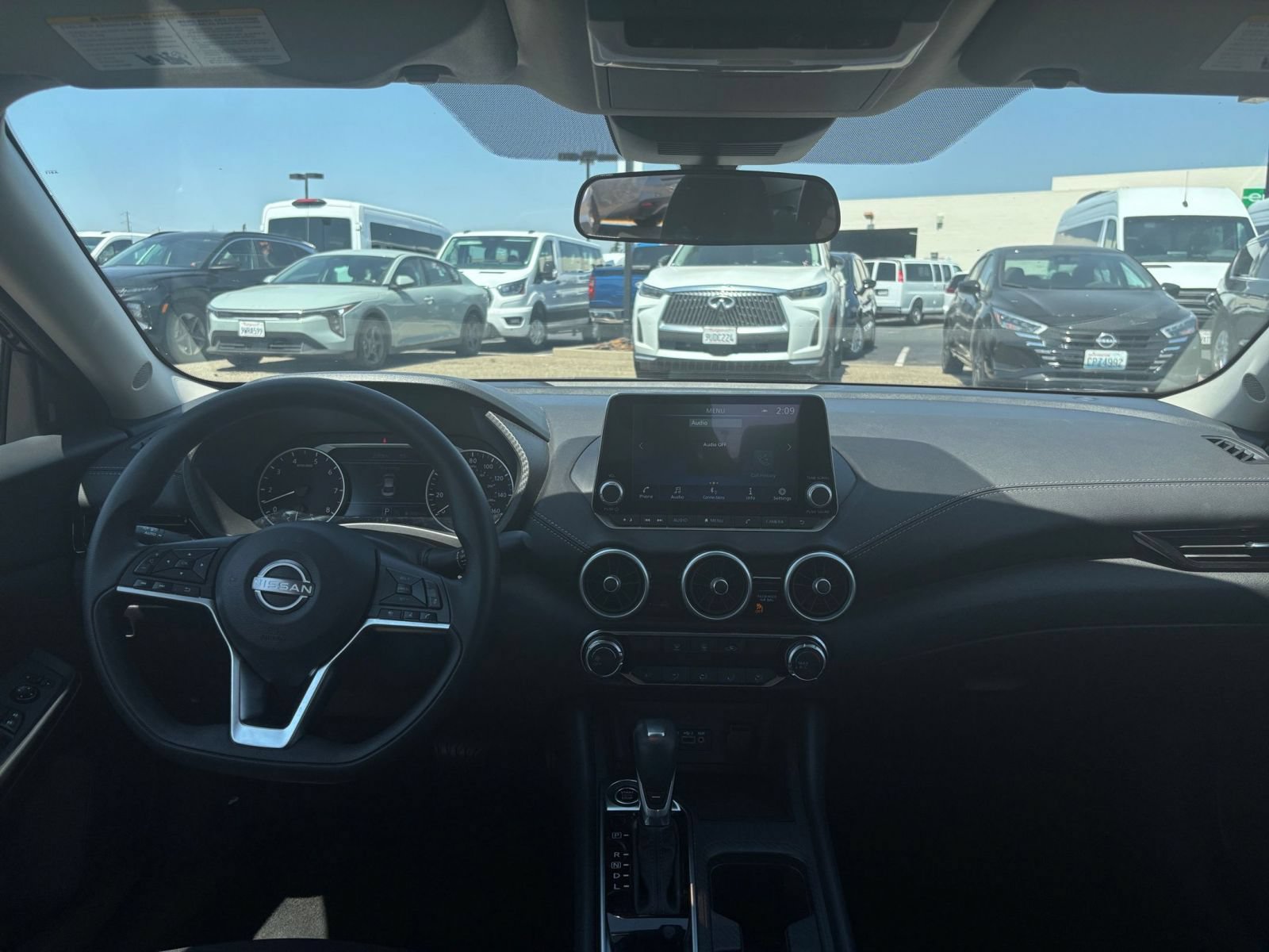 Used 2025 Nissan Sentra SV FWD image 33
