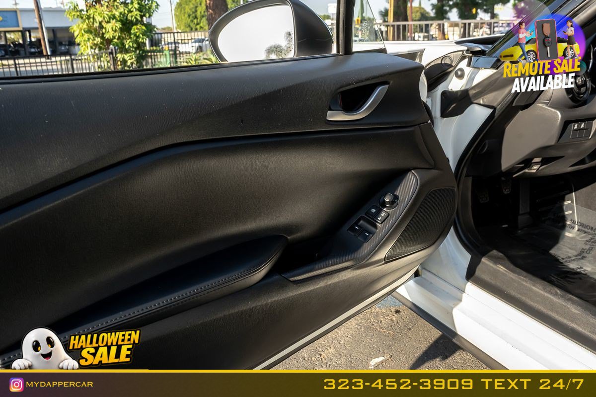 Used 2021 MAZDA MX-5 Miata Sport RWD image 12