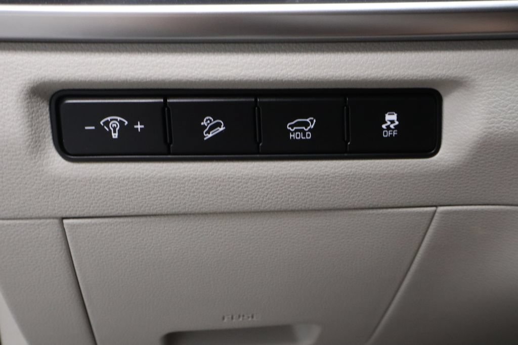 Used 2024 Kia Telluride EX w/ EX Captain's Chair Package AWD/4WD image 27