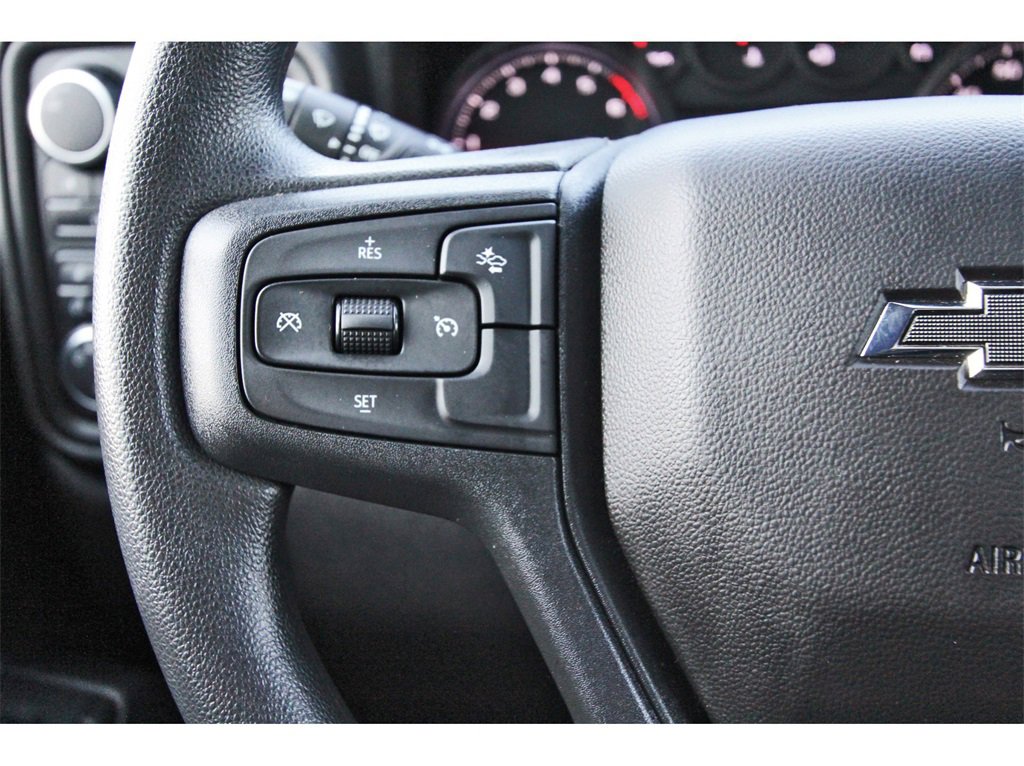 Used 2025 Chevrolet Silverado 2500 Custom w/ Custom Value Package image 15