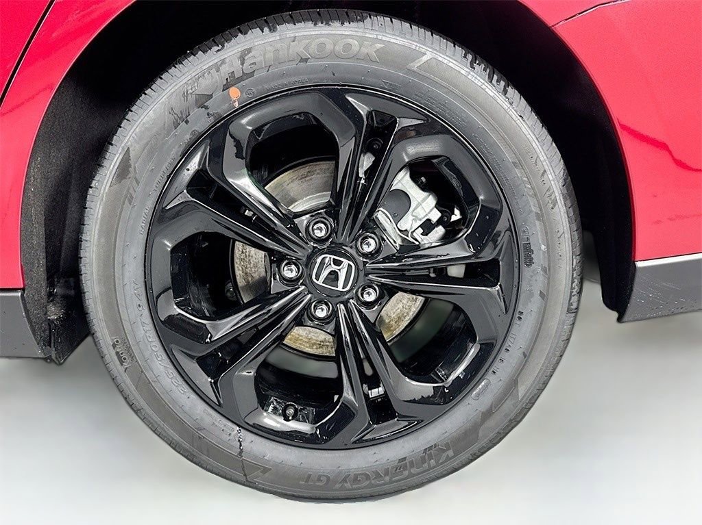 Certified 2025 Honda Accord SE image 13