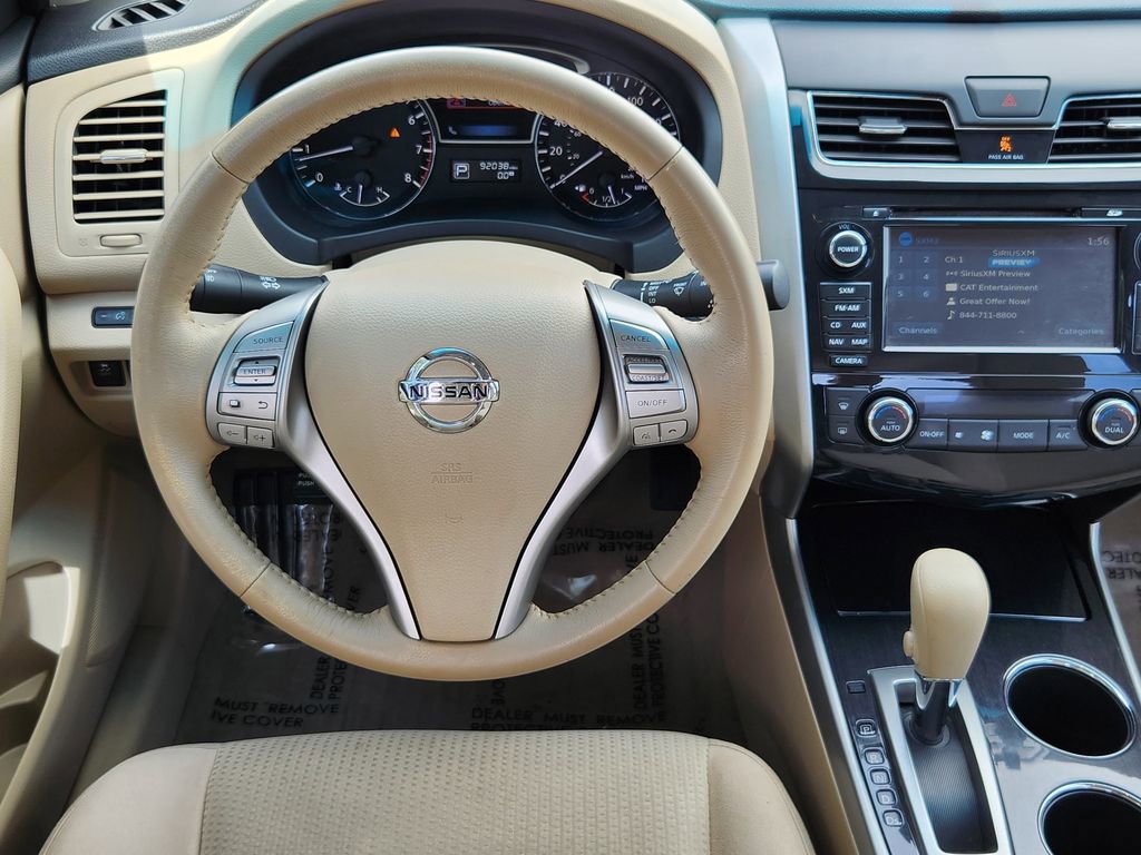 Used 2014 Nissan Altima 2.5 SV w/ Convenience Package image 3