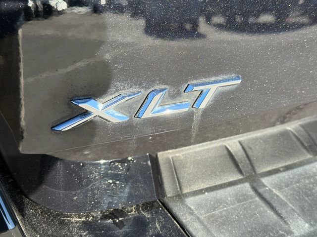 Used 2022 Ford Explorer XLT w/ Equipment Group 202A image 19