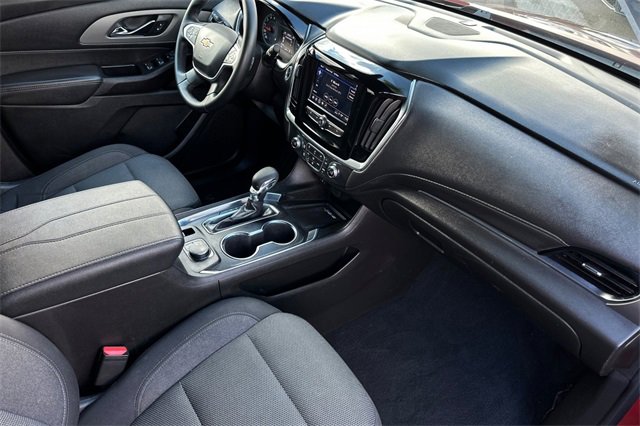 Used 2023 Chevrolet Traverse LT image 19